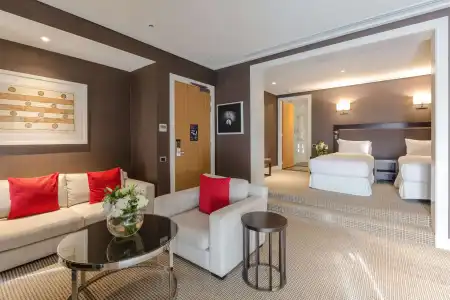 DoubleTree by Hilton Queenstown - 5