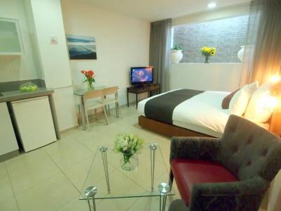 Sea Land Suites - 71