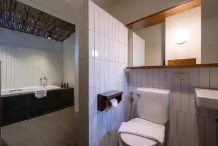 Rose Bay Resort - 80