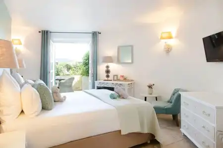 La Bastide D'Antoine - 53