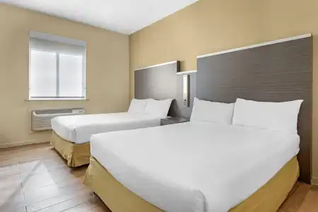 Best Western Jamaica Inn - 3