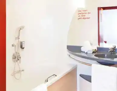 Novotel Suites Clermont Ferrand Polydome - 116