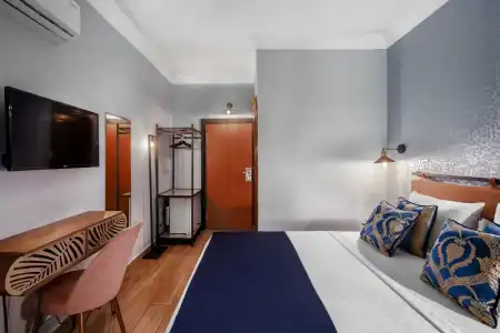 De Manor Boutique - 14