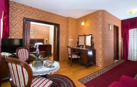 Heritage Pasike - 124