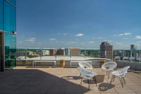 SpringHill Suites Charlotte City Center - 12