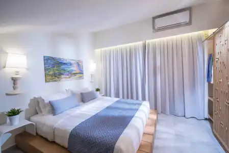 Mary & Mary Royal Suites - 3