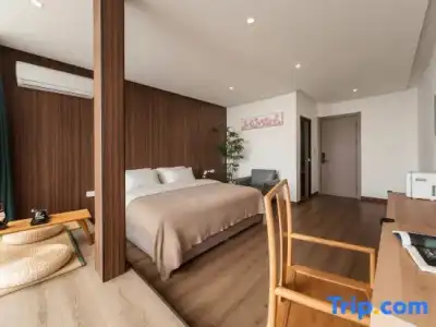 Mercure Chartres Est - 80