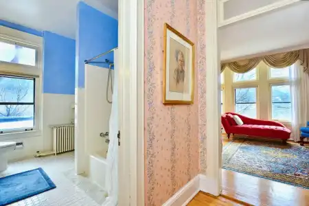 Wilburton Inn - 92