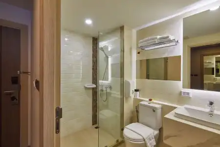 Samyan Serene - 8