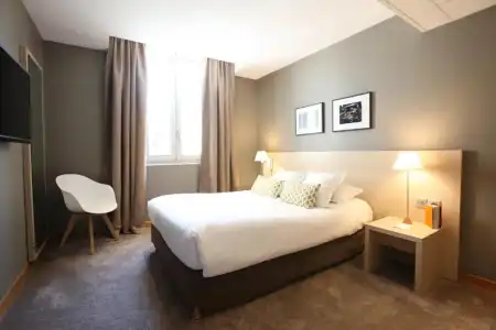 Hôtel de France - 48