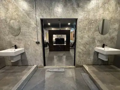 Premier Hostel - 8