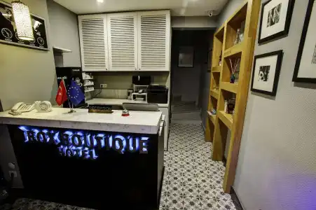 Istanbul Box Boutique - 9