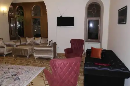 History Boutique - 1