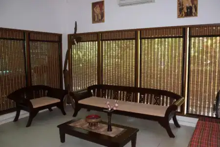 Sanuk bungalows - 16