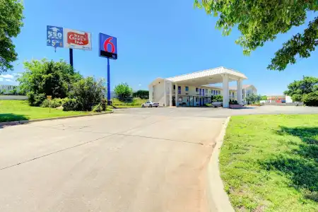 Motel 6 Oklahoma City OK - 18