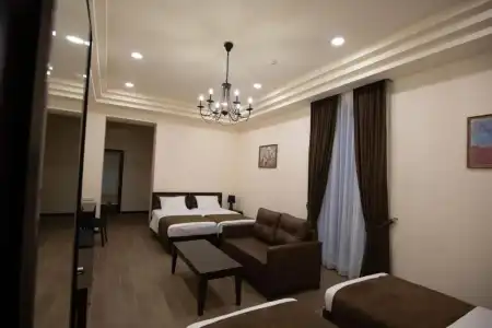 Boutique Living - 9