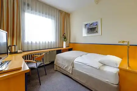 Mercure Düsseldorf City Center - 48