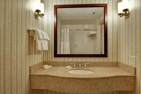 Hilton Garden Inn Green Bay - 59