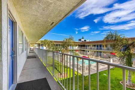 Motel 6 Phoenix North - Bell Road - 17