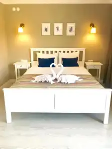 Ada Boutique - 78