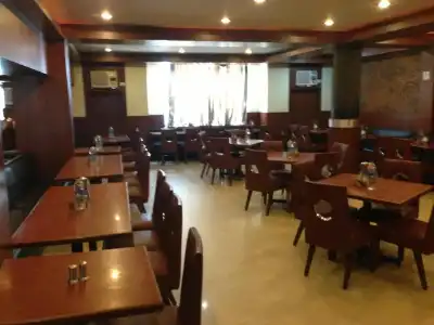 Empire International - Central Street - 12