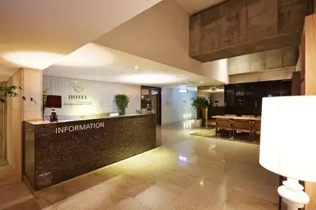 E-HOTEL - 1