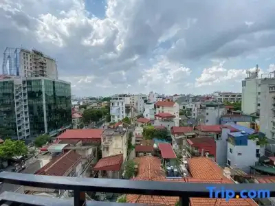 Hanoi Sky - 122