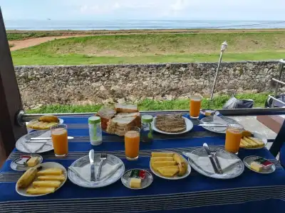 Rampart View Guest House - 10