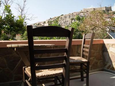 Olive Press & Apartments - 25