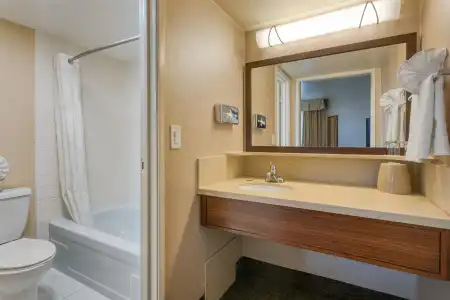 Best Western Seven Seas - 9