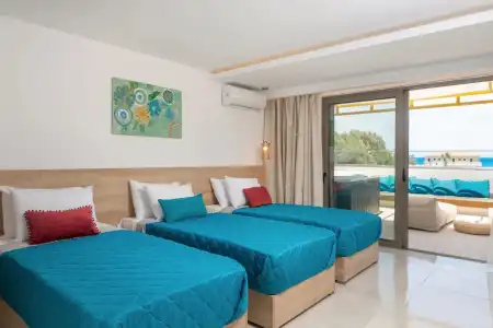 Aphrodite Studios & Apartments - 12