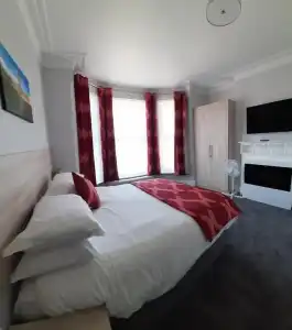 Sportsview Guest House - 36