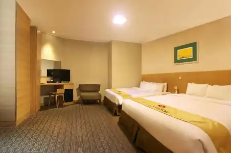 Skypark Central Myeongdong - 21