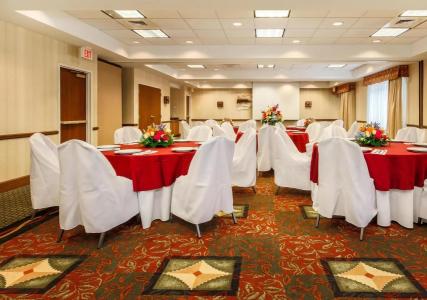 Hilton Garden Inn Anchorage - 30