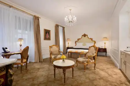 The Plaza - 11