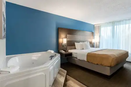 Quality Inn Branson On the Strip - 68