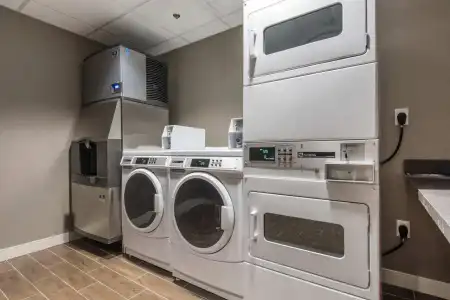 Baymont Inn & Suites by Wyndham Tempe University/Phoenix - 37
