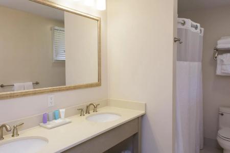 Sea Crest Beach Resort - 9