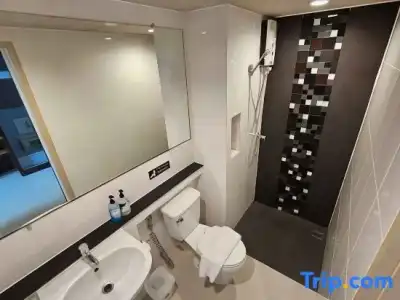 Wsotel and Serviced Apartment - 86