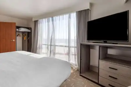Clarion Pointe Galveston Seawall - 48