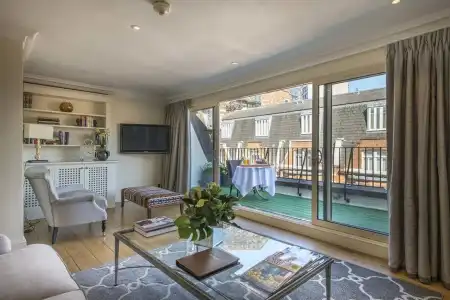 The Capital, Apartments & Townhouse - Small Luxurys of The World - 4