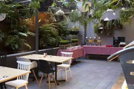 Metro Aspire, Sydney - 25