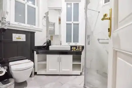 White Palace Old City Boutique - 126
