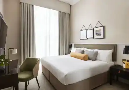 The Clermont London, Victoria - 5