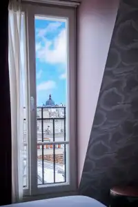 Hôtel du Rond-Point des Champs-Élysées - 42