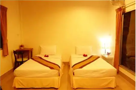 Canal Resort - 62