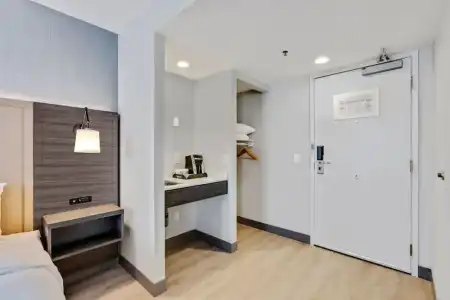 Holiday Inn & Suites Ottawa Kanata by IHG - 88