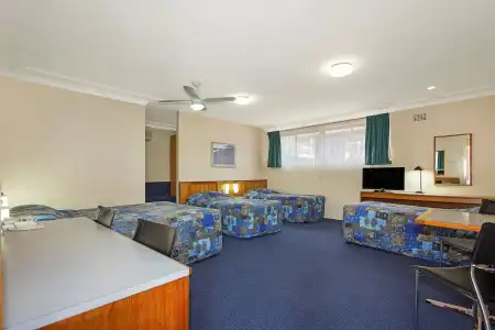Reign Inn Newcastle - 22