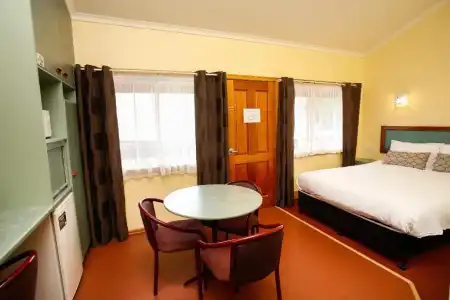 Downs Motel - 32