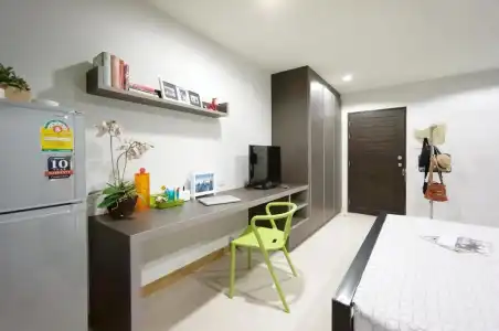 In Clover Apartment - 12